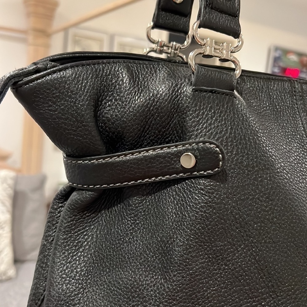 The SAK Womens Black Soft Leather Shoulder Bag - Picture 4 of 13